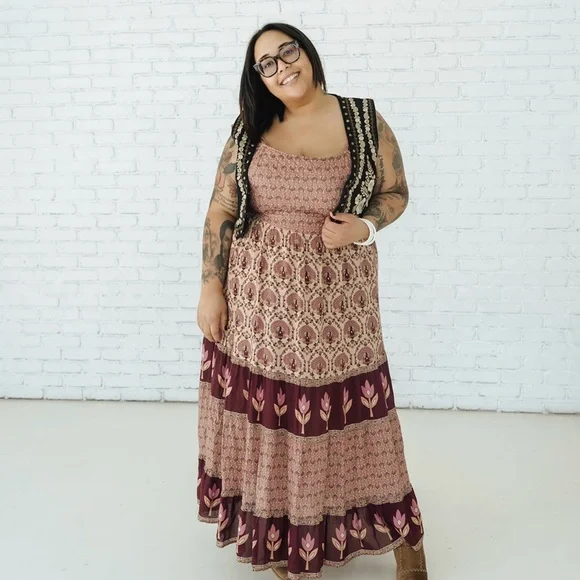 SPELL Château Quilted Strappy Maxi Dress - 3XL - Picture 4 of 17